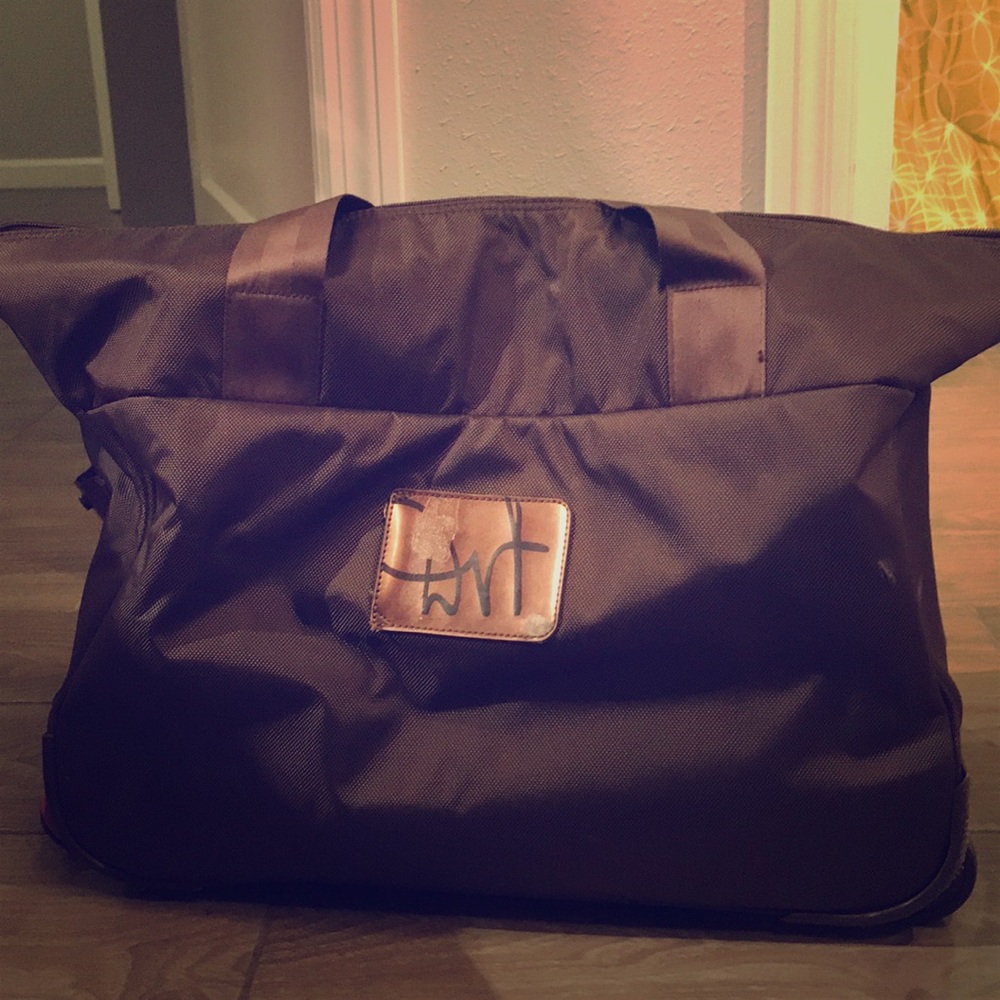 Dvf weekend roller suitcase